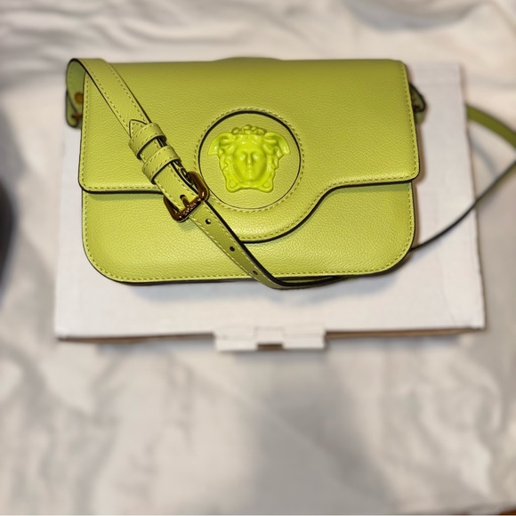 Versace $1,769 Vitello Shoulder Bag Citron Medusa NWT / NIB - Picture 11 of 11